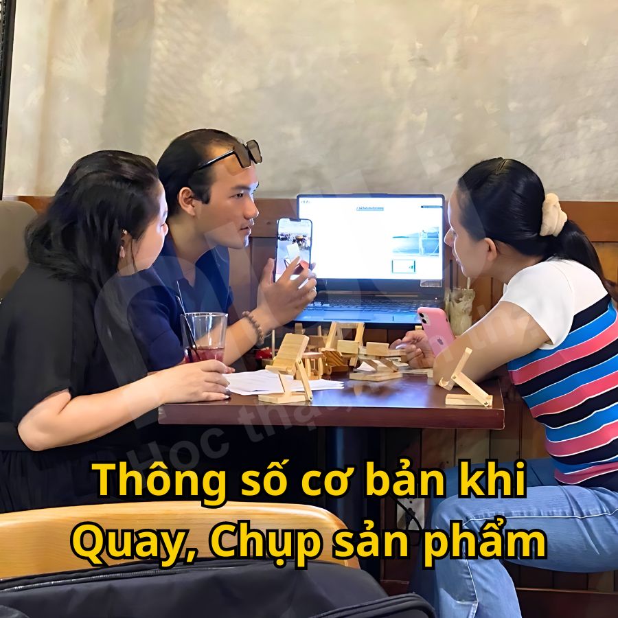 lớp học 1 kèm 1 Tiktok cùng Nuu Edu