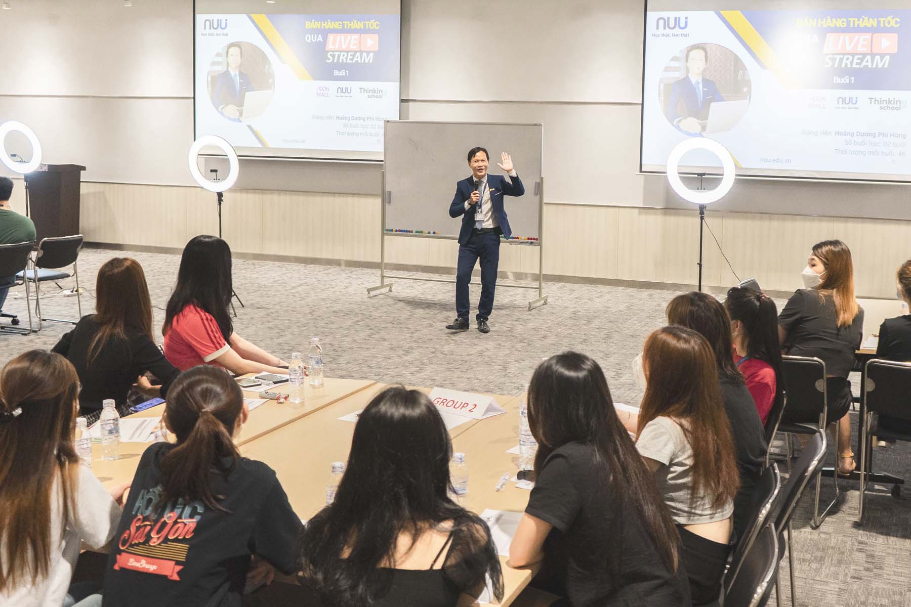 Học viện Nuu đào tạo kinh doanh Online tại Aeon Mall